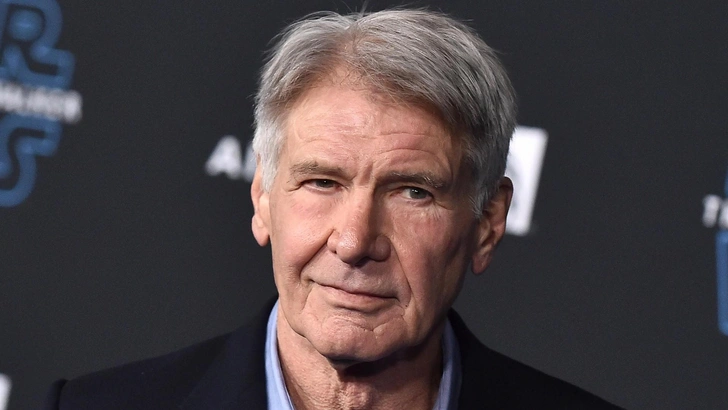 «Я заказывал пиццу, ел, бросал мусор в угол и снова ложился»: Харрисон Форд рассказал, что помогло ему победить депрессию